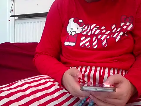 RealLittleRedRidingHood online show from 11.13.25