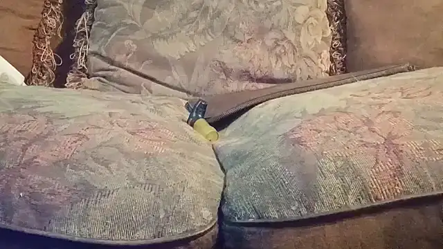 Snapshot of highstepper500 chatting on 11.05.25 highstepper500 online show from 11.05.25