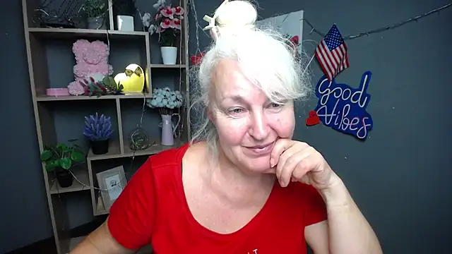 Snapshot of BlondyLeeBest chatting on 07.10.26 BlondyLeeBest online show from 07.10.26