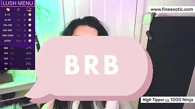 Snapshot of Vesaaa chatting on 01.10.25 Vesaaa online show from 01.10.25