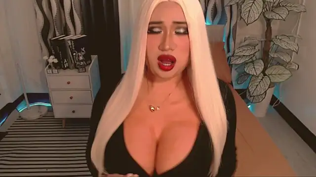 TsDominantCumloader online show from 10.26.25