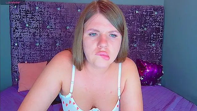 NoraBigAss online show from 02.13.25