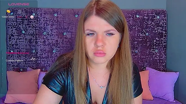 NoraBigAss online show from 03.04.25