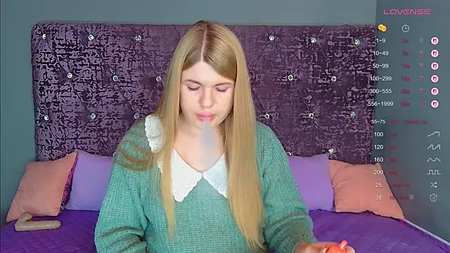 NoraBigAss online show from 12.02.25