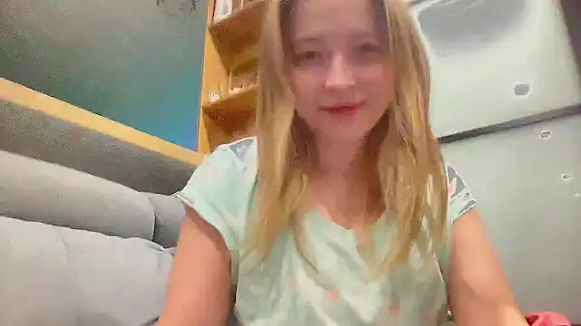 Snapshot of CharmingSarah chatting on 12.15.24 CharmingSarah online show from 12.15.24