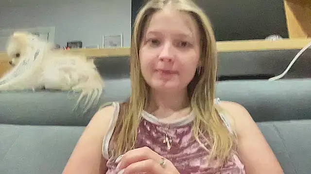 Snapshot of CharmingSarah chatting on 12.22.24 CharmingSarah online show from 12.22.24