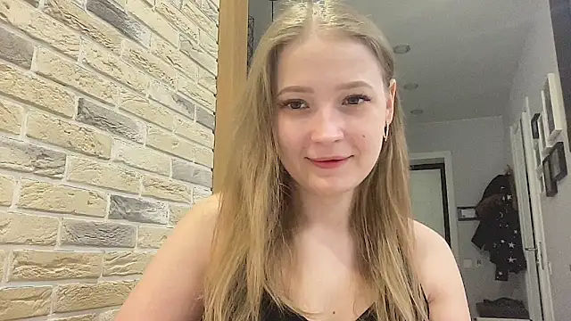 CharmingSarah online show from 03.26.26