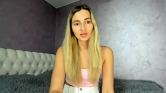 Snapshot of _DarkRose_ chatting on 11.06.25 DarkRose online show from 11.06.25