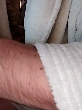 LoGaNfree88 online show from 03.17.26