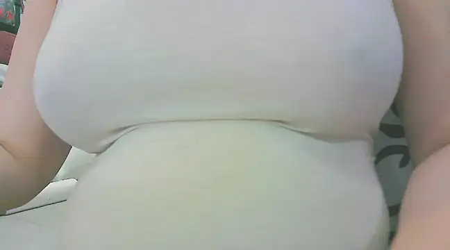 Snapshot of keepmepregnantT chatting on 02.08.25 keepmepregnantT online show from 02.08.25