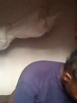 Snapshot of shape30 chatting on 01.12.25 shape30 online show from 01.12.25