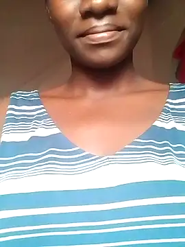 Snapshot of shape30 chatting on 01.21.25 shape30 online show from 01.21.25