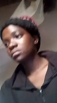 Snapshot of shape30 chatting on 01.24.25 shape30 online show from 01.24.25