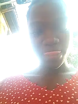 Snapshot of shape30 chatting on 02.14.25 shape30 online show from 02.14.25