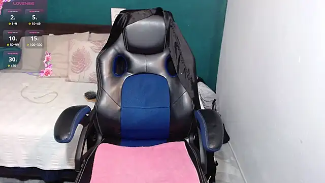 scaelettdubois online show from 03.07.25