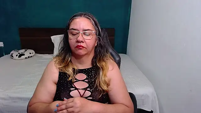 scaelettdubois online show from 11.16.25