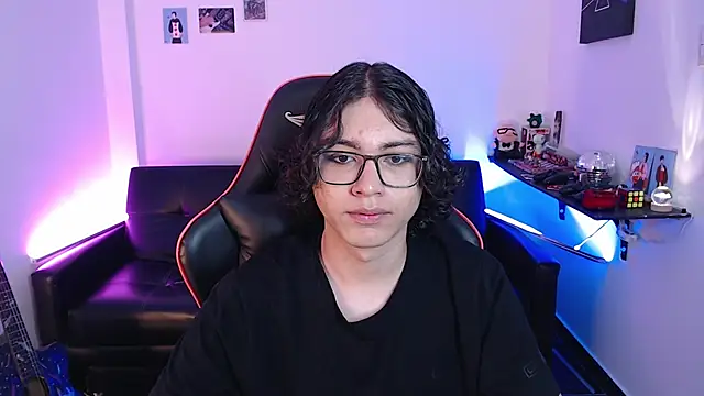 Snapshot of malik_harrison__ chatting on 12.23.24 malik harrison   online show from 12.23.24