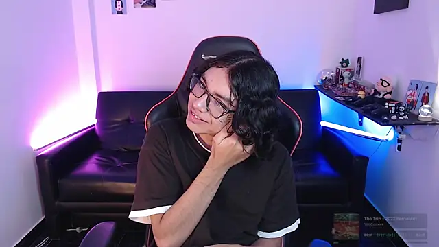 Snapshot of malik_harrison__ chatting on 01.11.25 malik harrison   online show from 01.11.25