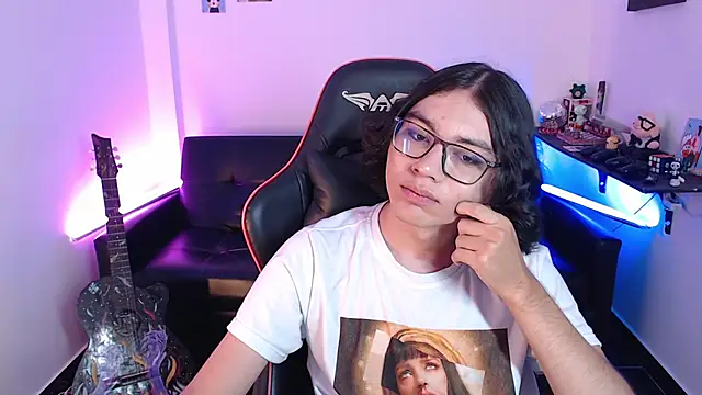 Snapshot of malik_harrison__ chatting on 01.24.25 malik harrison   online show from 01.24.25