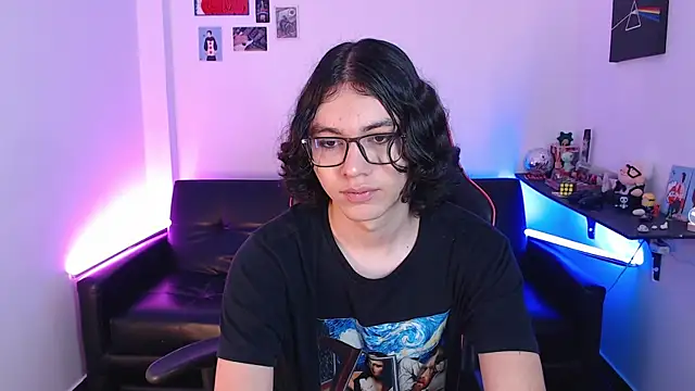 Snapshot of malik_harrison__ chatting on 02.05.25 malik harrison   online show from 02.05.25