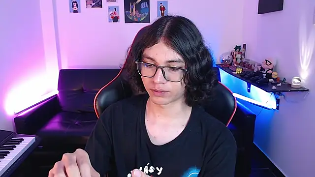 Snapshot of malik_harrison__ chatting on 02.11.25 malik harrison   online show from 02.11.25