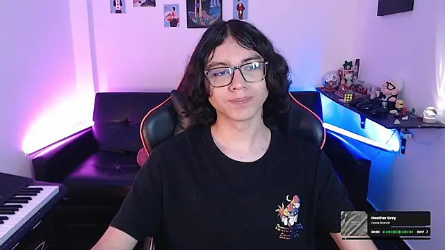 Snapshot of malik_harrison__ chatting on 02.15.25 malik harrison   online show from 02.15.25