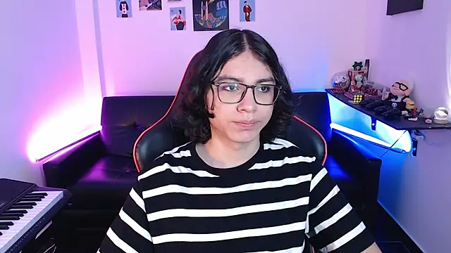 Snapshot of malik_harrison__ chatting on 02.20.25 malik harrison   online show from 02.20.25