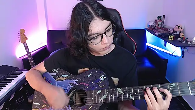 Snapshot of malik_harrison__ chatting on 03.07.25 malik harrison   online show from 03.07.25