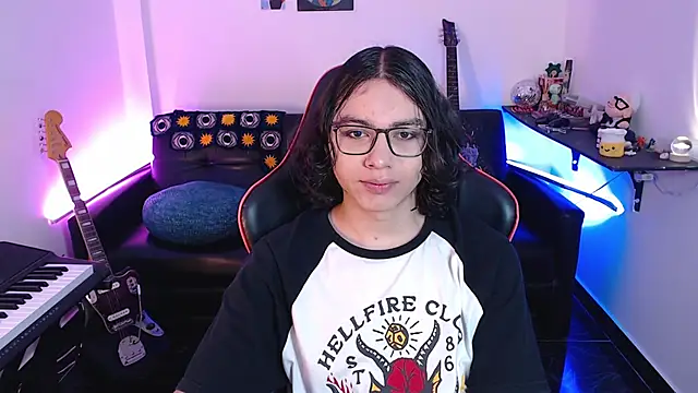 Snapshot of malik_harrison__ chatting on 03.15.25 malik harrison   online show from 03.15.25