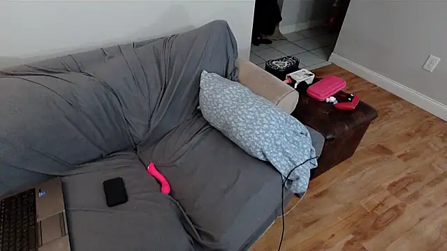 EmoDream1998 online show from 02.22.25