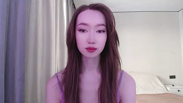 Snapshot of _luna_022 chatting on 12.16.24 luna 022 online show from 12.16.24