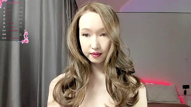 Snapshot of _luna_022 chatting on 03.11.25 luna 022 online show from 03.11.25