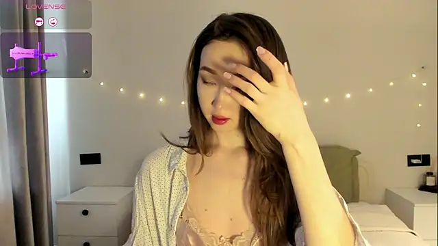 Snapshot of _luna_022 chatting on 11.14.25 luna 022 online show from 11.14.25