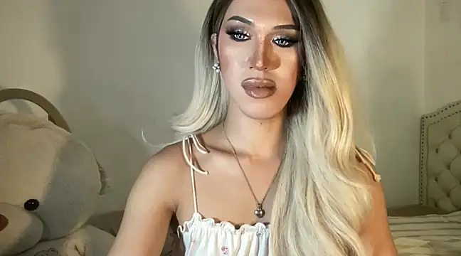 Ts glamxxxx online show from 02.15.25