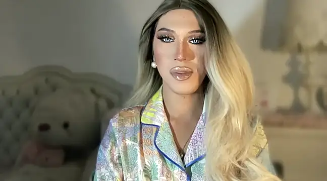 Ts glamxxxx online show from 03.11.25