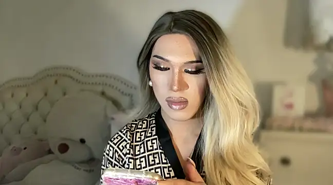 Ts glamxxxx online show from 03.15.25