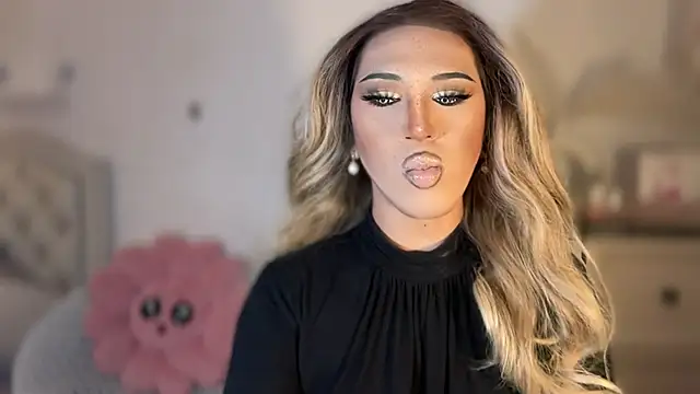 Ts glamxxxx online show from 11.06.25