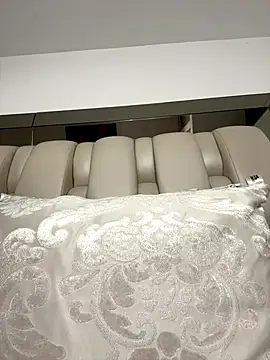 ALISSON FOXXX1 online show from 12.19.25