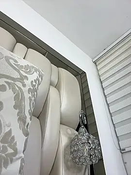 Snapshot of ALISSON_FOXXX1 chatting on 02.04.26 ALISSON FOXXX1 online show from 02.04.26