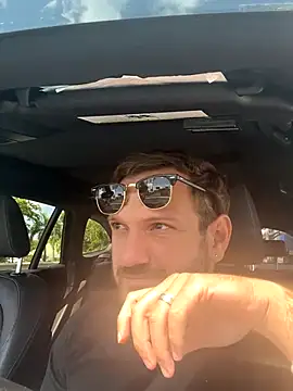 JonJ0 online show from 09.30.25