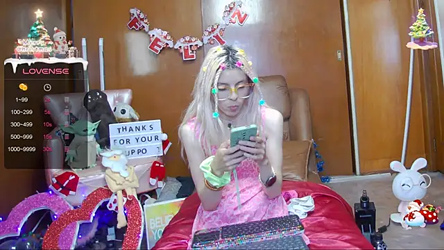 Skinygirl online show from 12.14.24