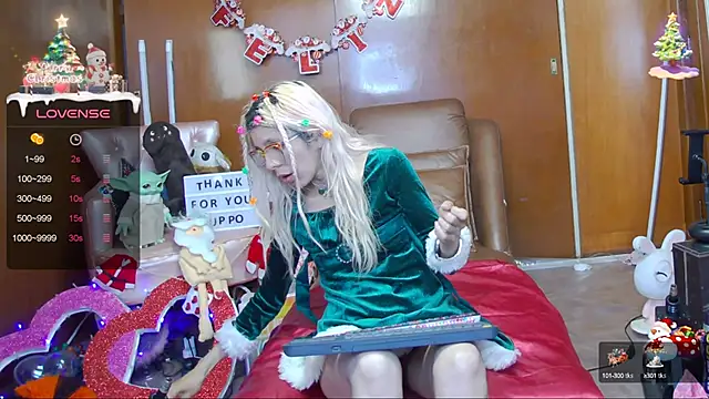 Skinygirl online show from 12.17.24