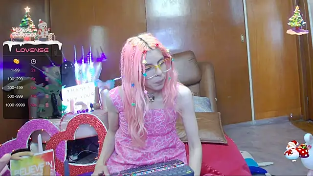 Skinygirl online show from 01.19.25