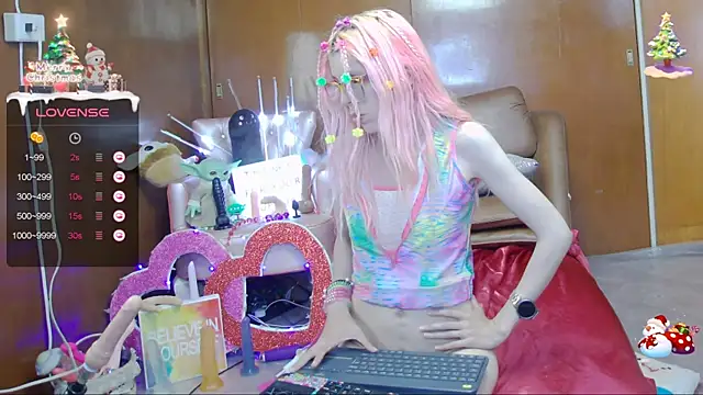 Skinygirl online show from 01.29.25