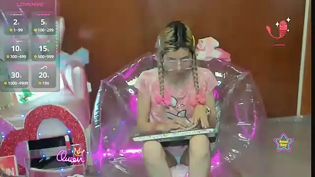 Skinygirl online show from 02.10.26