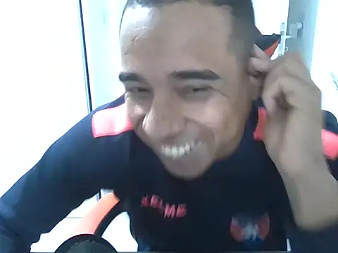 Juninho10c online show from 11.18.25