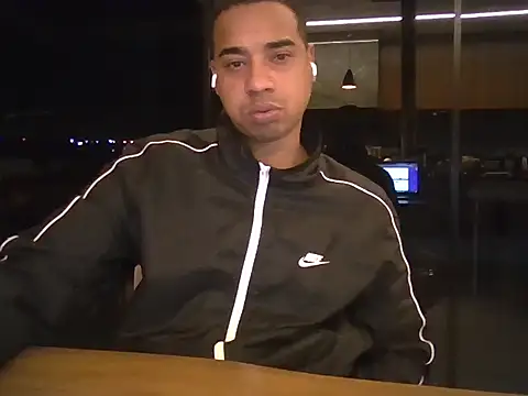 Juninho10c online show from 11.22.25