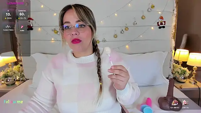 Charlotte93  online show from 12.02.25