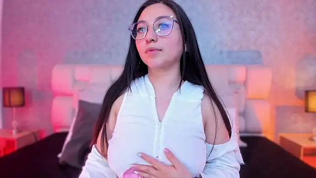 lucy neil online show from 02.10.25