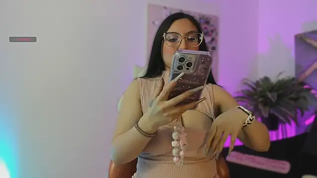 lucy neil online show from 12.20.25